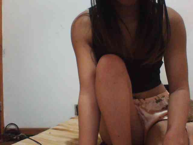PrettyLie webcam