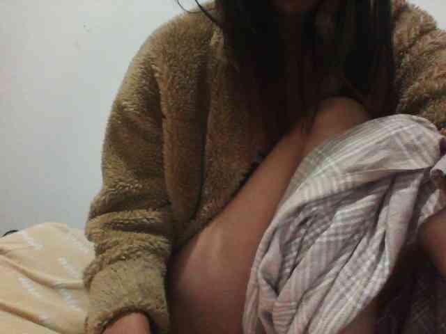 PrettyLie webcam