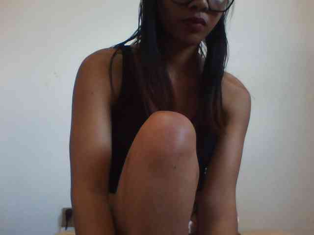 PrettyLie webcam