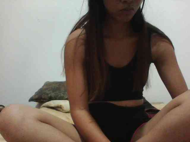 PrettyLie webcam