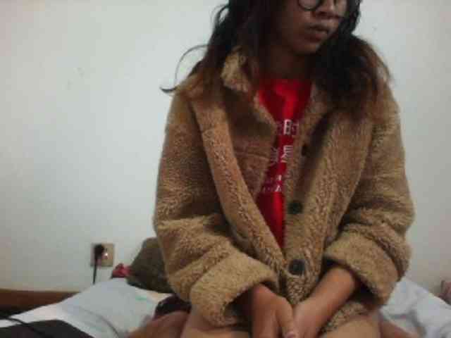 PrettyLie webcam