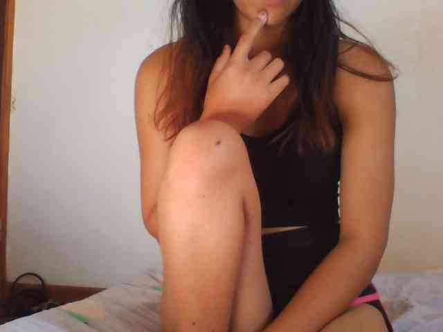 PrettyLie webcam