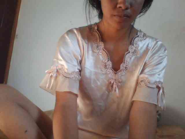 PrettyLie webcam