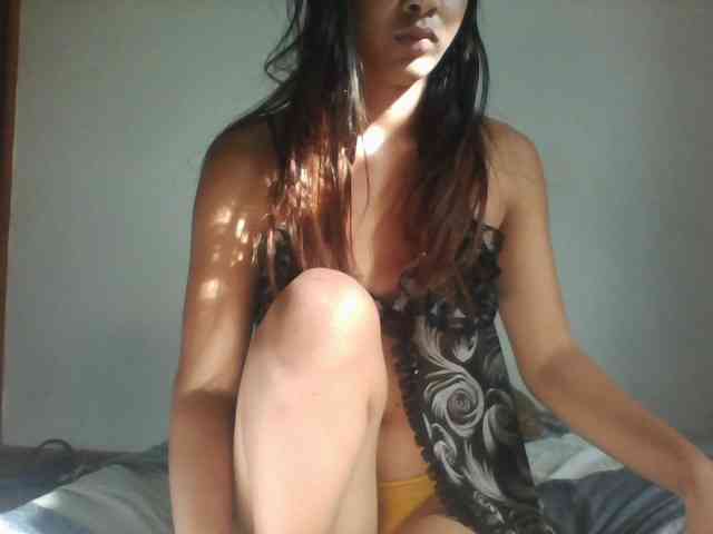 PrettyLie webcam