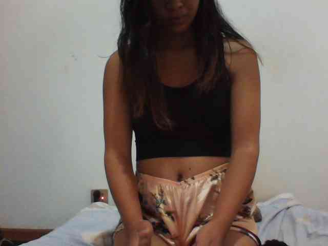 PrettyLie webcam