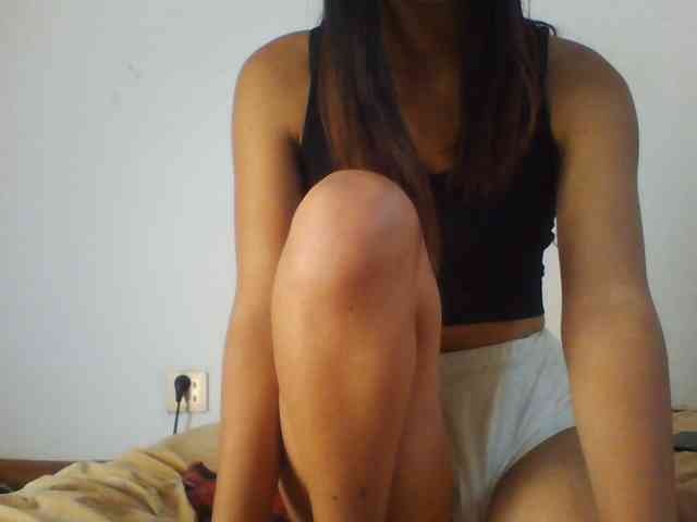 PrettyLie webcam
