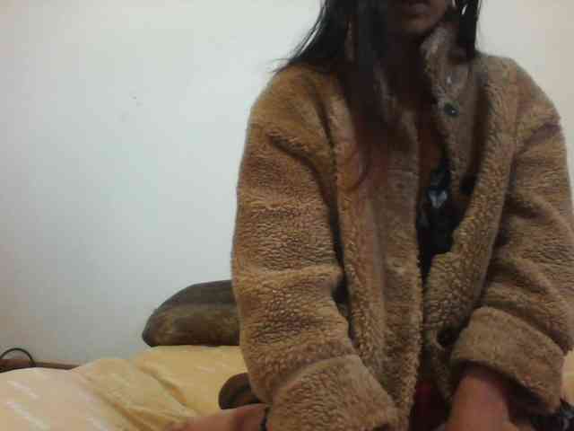 PrettyLie webcam