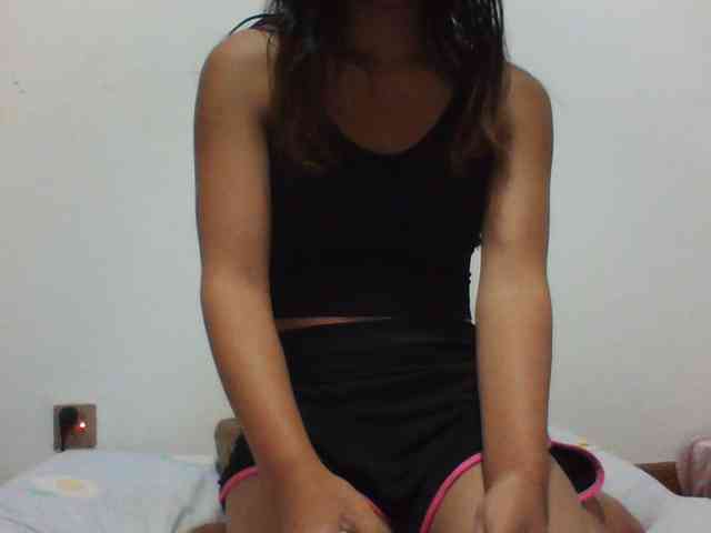 PrettyLie webcam