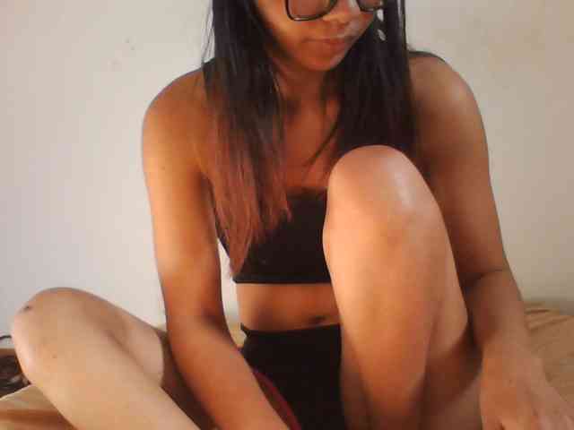 PrettyLie webcam