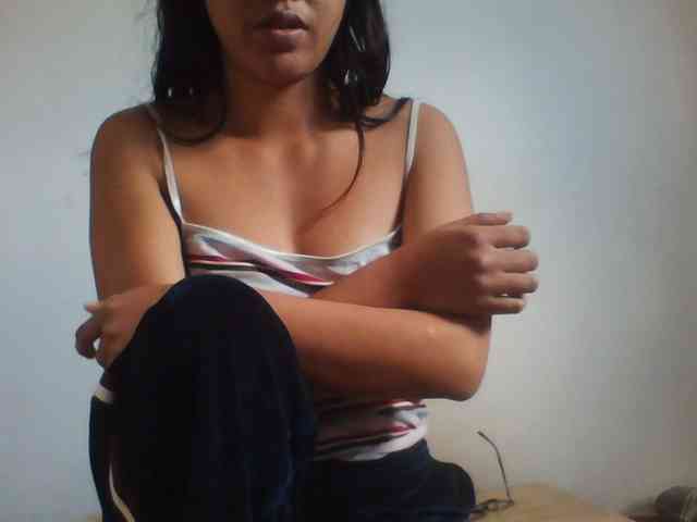 PrettyLie webcam