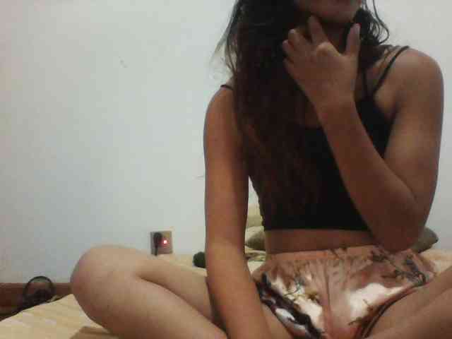 PrettyLie webcam