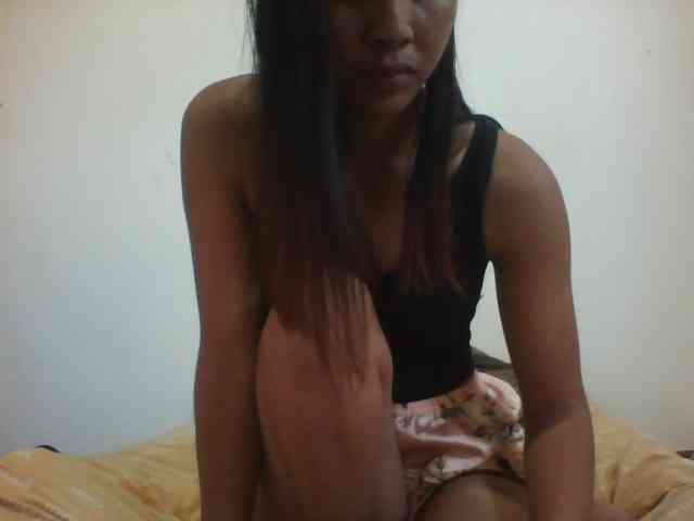 PrettyLie webcam