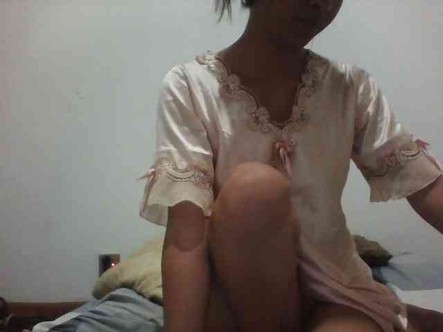 PrettyLie webcam