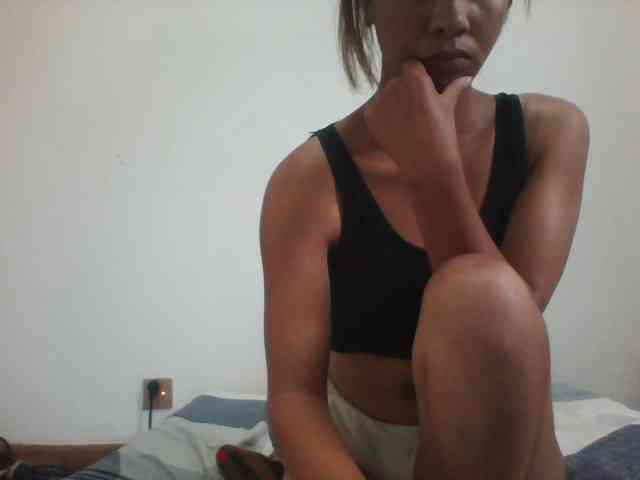 PrettyLie webcam