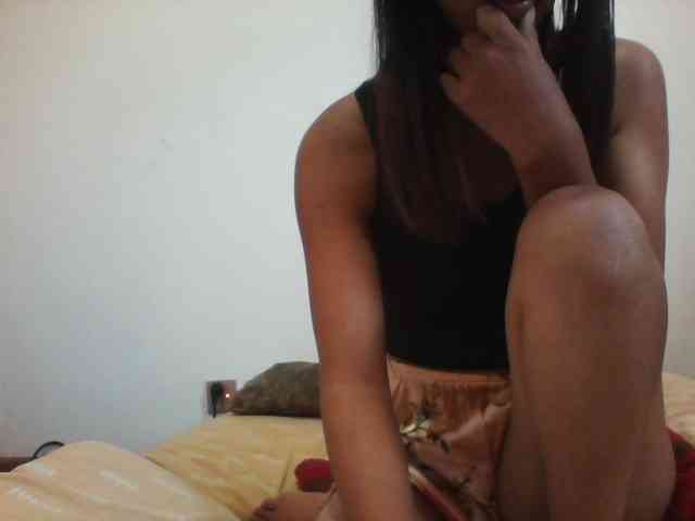 PrettyLie webcam