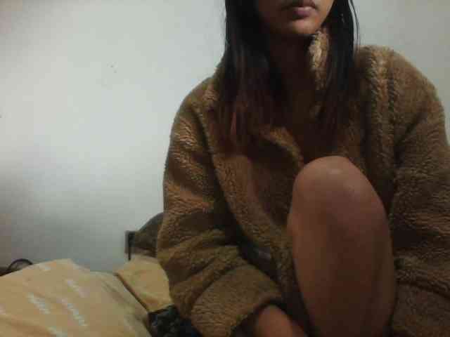 PrettyLie webcam