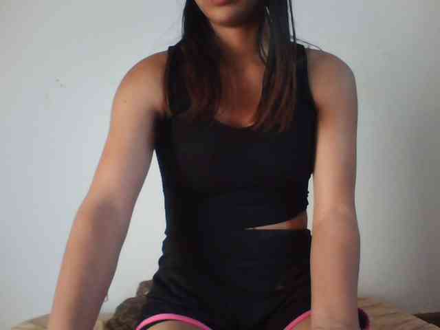 PrettyLie webcam