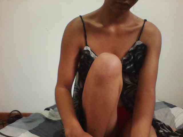 PrettyLie webcam