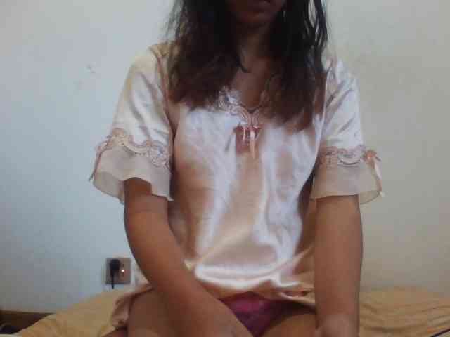 PrettyLie webcam