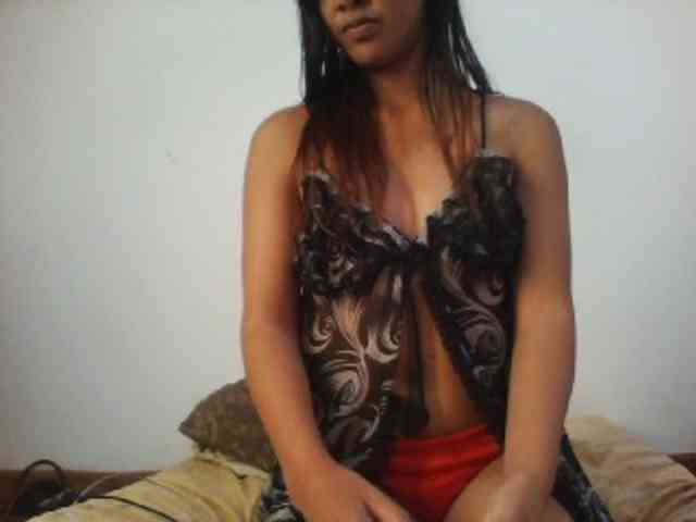 PrettyLie webcam
