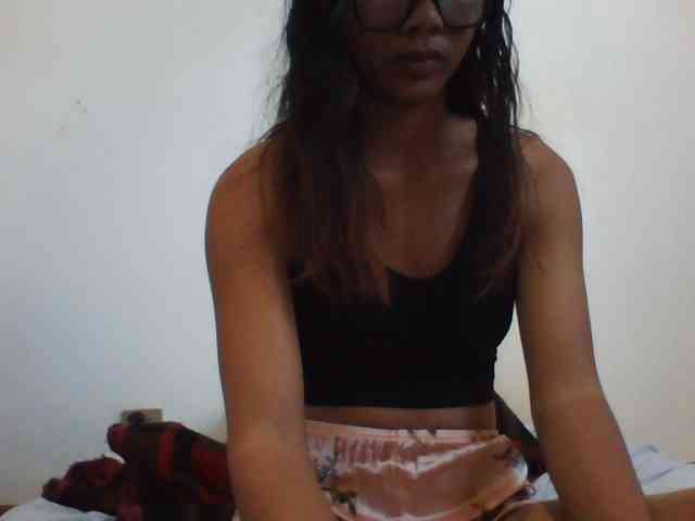 PrettyLie webcam