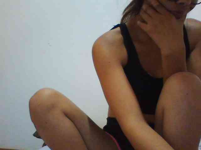 PrettyLie webcam