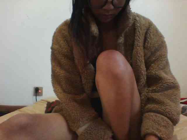 PrettyLie webcam