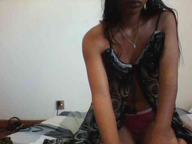 PrettyLie webcam