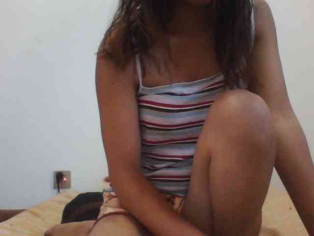 PrettyLie webcam