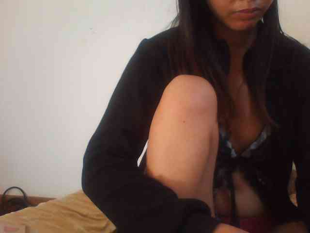 YoungLie69 webcam