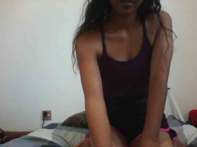 PrettyLie webcam