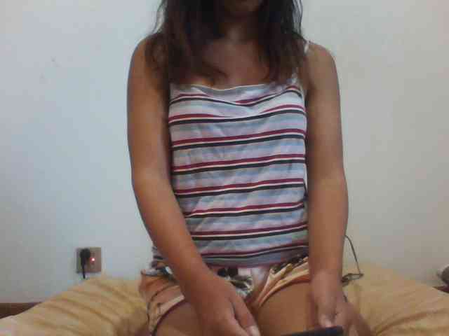 PrettyLie webcam
