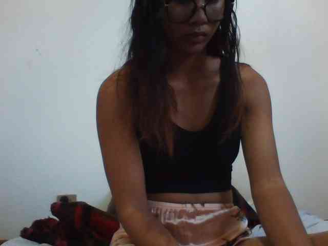 PrettyLie webcam