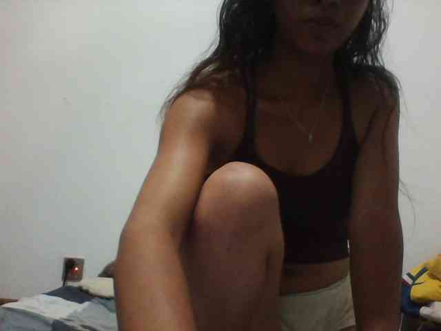 PrettyLie webcam