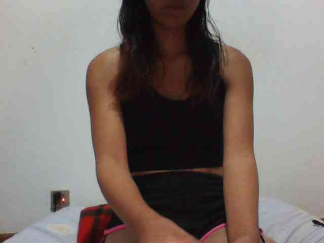 PrettyLie webcam