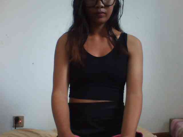 YoungLie69 webcam
