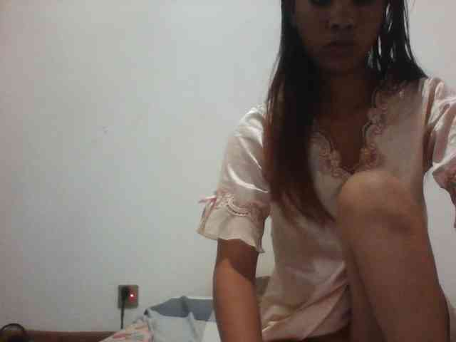 PrettyLie webcam
