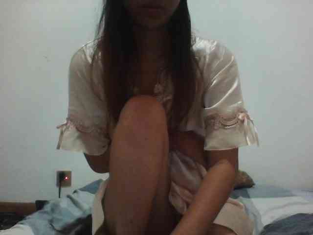 PrettyLie webcam