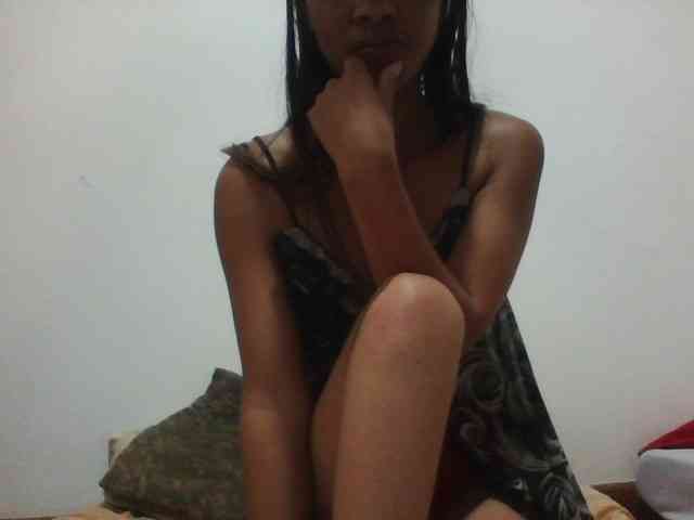 PrettyLie webcam