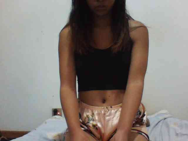PrettyLie webcam