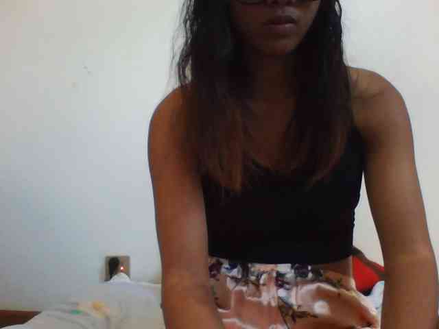PrettyLie webcam