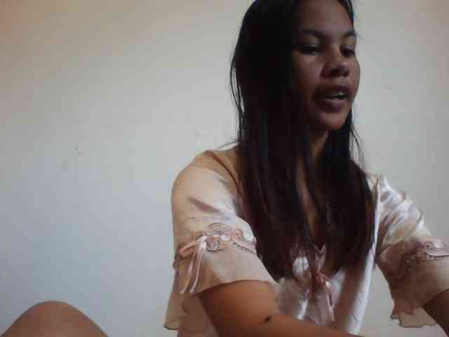 YoungLie69 webcam