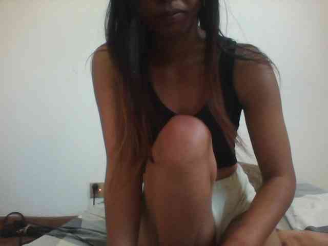 PrettyLie webcam