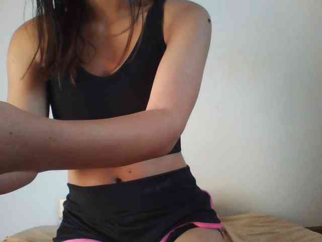 PrettyLie webcam