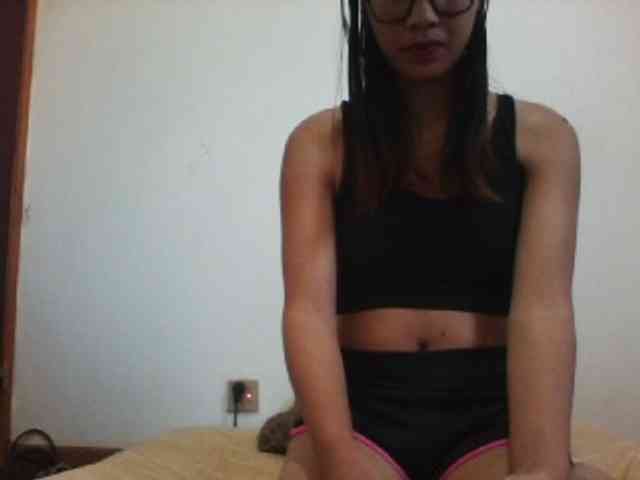PrettyLie webcam