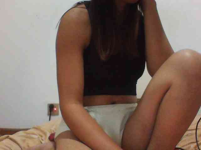 PrettyLie webcam