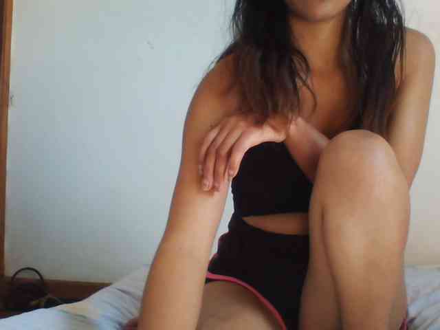 PrettyLie webcam