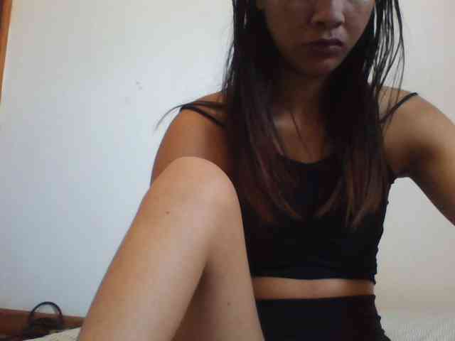 YoungLie69 webcam