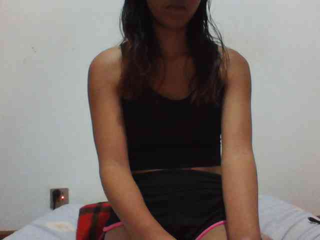 PrettyLie webcam