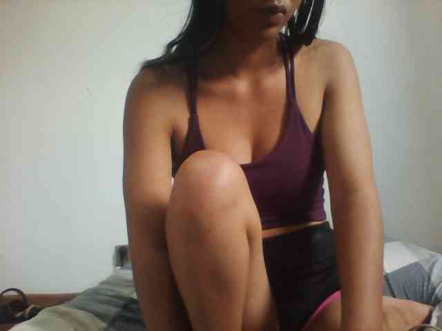 PrettyLie webcam